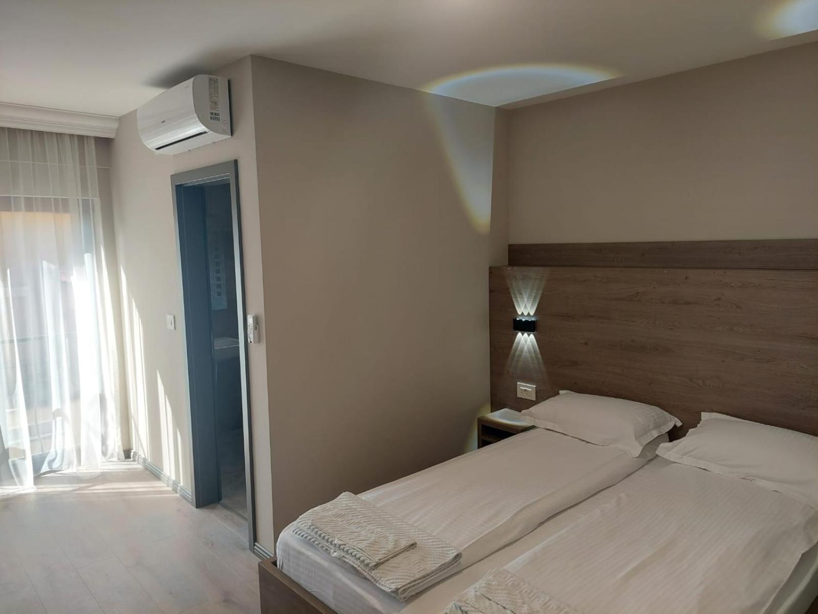 Pensiunea Normandia Temešvár Exteriér fotografie